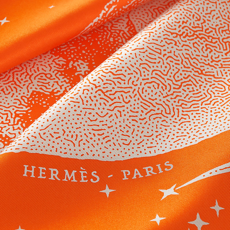 Clair de Lune scarf 70 | Hermès USA